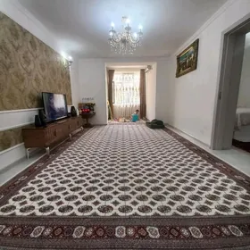 9 мкр 4 комн 1 этаж