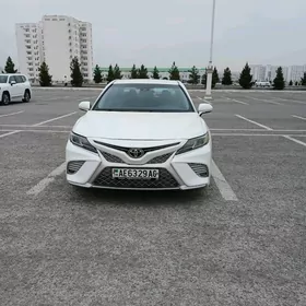 Toyota Camry 2017
