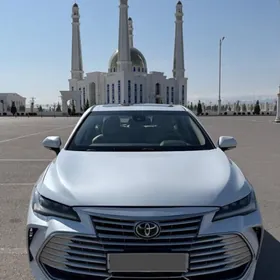 Toyota Avalon 2019