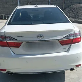 Toyota Camry 2017