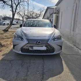Lexus ES 350 2020