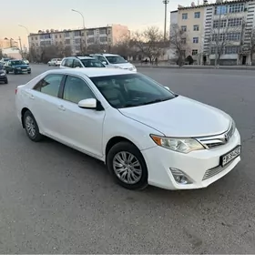 Toyota Camry 2012