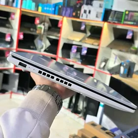 ASUS RYZEN5/16RAM/512SSD