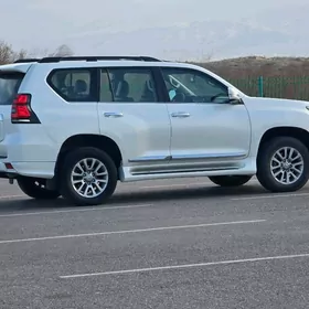 Toyota Land Cruiser Prado 2020