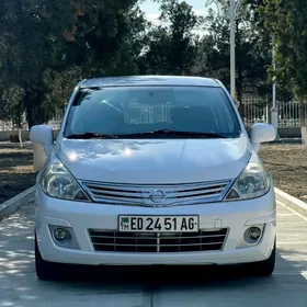 Nissan Versa 2010