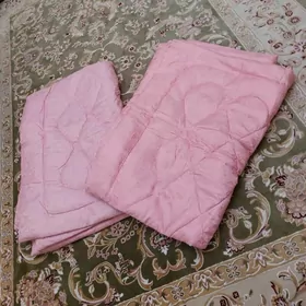 Продаются Одеяло