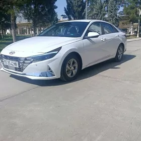 Hyundai Elantra 2021