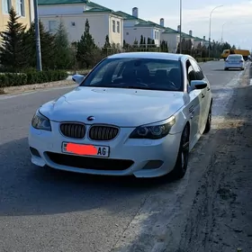 BMW E60 2004