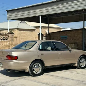 Toyota Camry 1996
