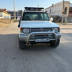 Mitsubishi Pajero 1996