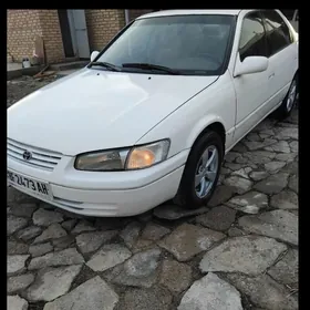 Toyota Camry 1998
