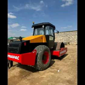 JCB Pilingmaster 2010