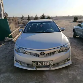 Toyota Camry 2012