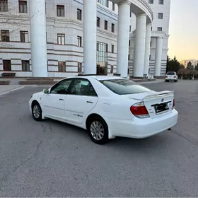 Toyota Camry 2005