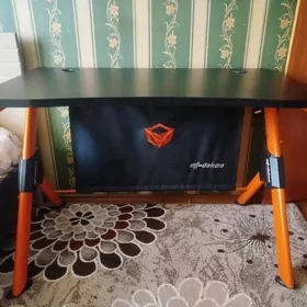 стол игровой