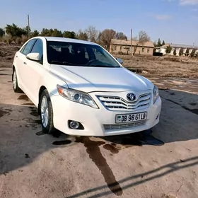 Toyota Camry 2011