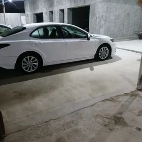 Toyota Camry 2023