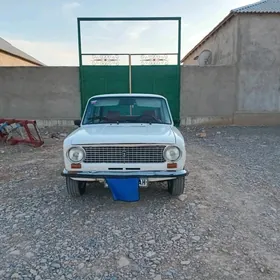 Lada 2104 1986