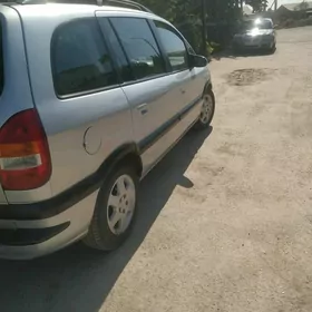 Opel Zafira 1999