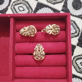 komplekt gyzyl gulakhalka yuzu