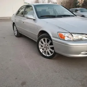 Toyota Camry 1999