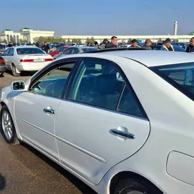 Toyota Camry 2005