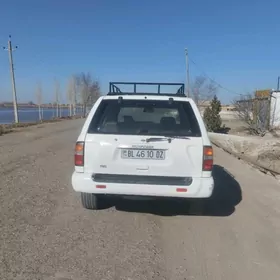 Nissan Pathfinder 1997