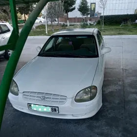 Hyundai Sonata 2000