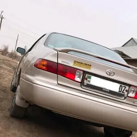 Toyota Camry 2000