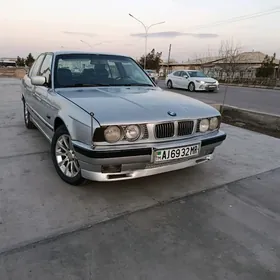 BMW 325 2025