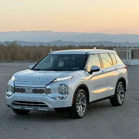 Mitsubishi Outlander 2022