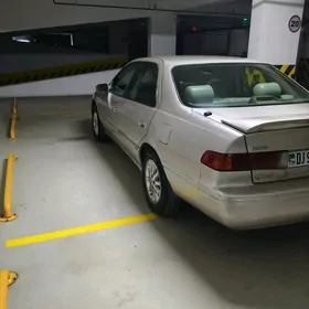 Toyota Camry 1998