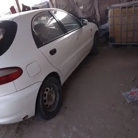 Daewoo Lanos 2002