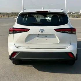 Toyota Highlander 2020