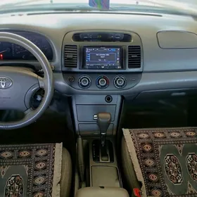 Toyota Camry 2005