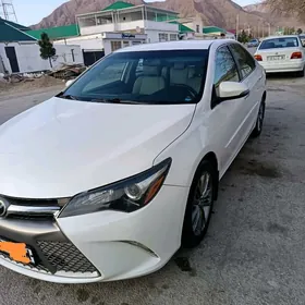 Toyota Camry 2015