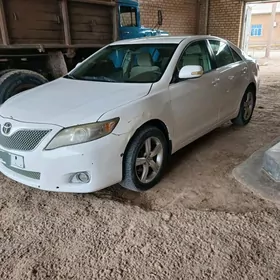 Toyota Camry 2010