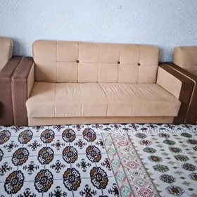 диван и кресло