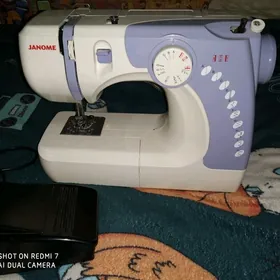 Janome швейная машина