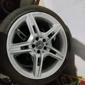 Mersedes diska 18