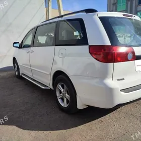 Toyota Sienna 2008