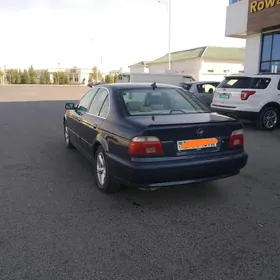 BMW E39 2002