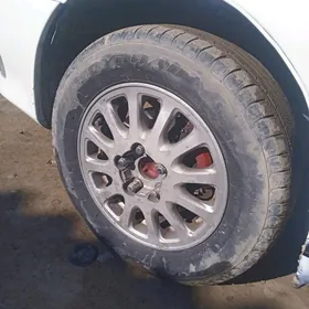 Toyota diska 15 lik .