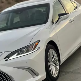 Lexus ES 350 2020