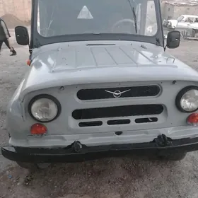 UAZ 452 2001