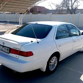 Toyota Camry 2000