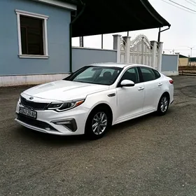 Kia Optima 2019