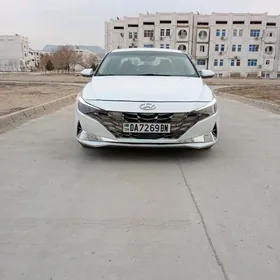 Hyundai Elantra 2021