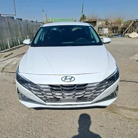 Hyundai Elantra 2021