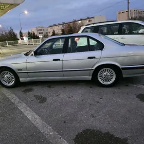 BMW 525 1990